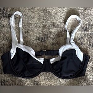 Abercrombie & Fitch Black and White Bikini TOP ONLY!